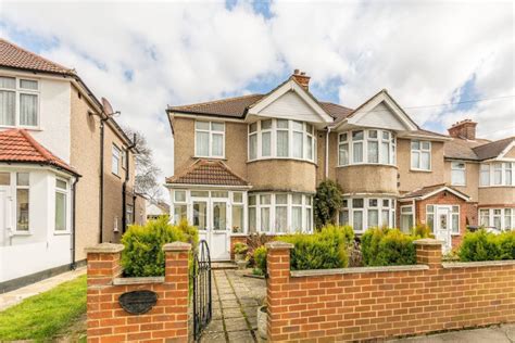 where are the cheapest properties in the uk